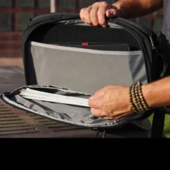 Kitanica Envoy Attache 27 Kitanica Envoy Attache -Outdoor Gear Store KIT BAG ENVOY BKdet10 04683.1634301489